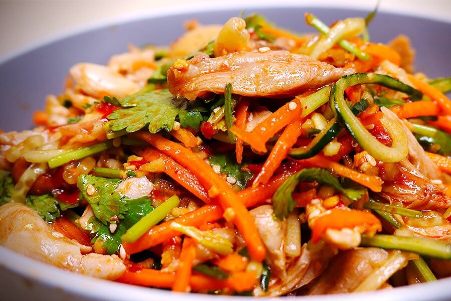 Вкусный куриный салат по-китайски. Дешевле,чем в ресторане в 4 раза!