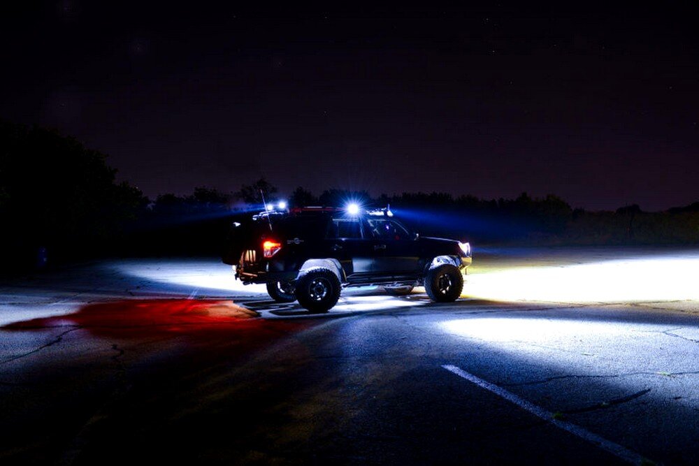 Света много не бывает