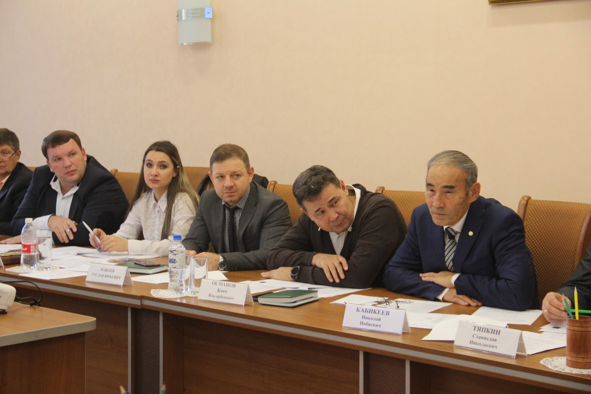 Комиссия Министерства сельского хозяйства и рыбной промышленности Астраханской области выбирает "агростартапы" для финансирования