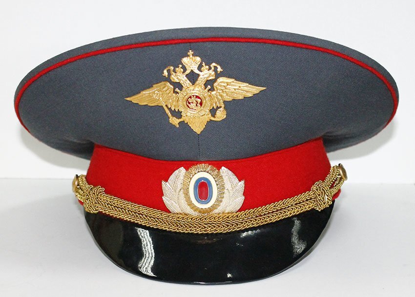 Милицейская фуражка