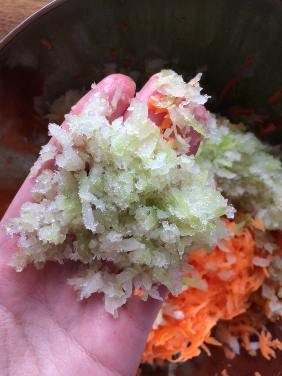 Нашинкованная капуста.