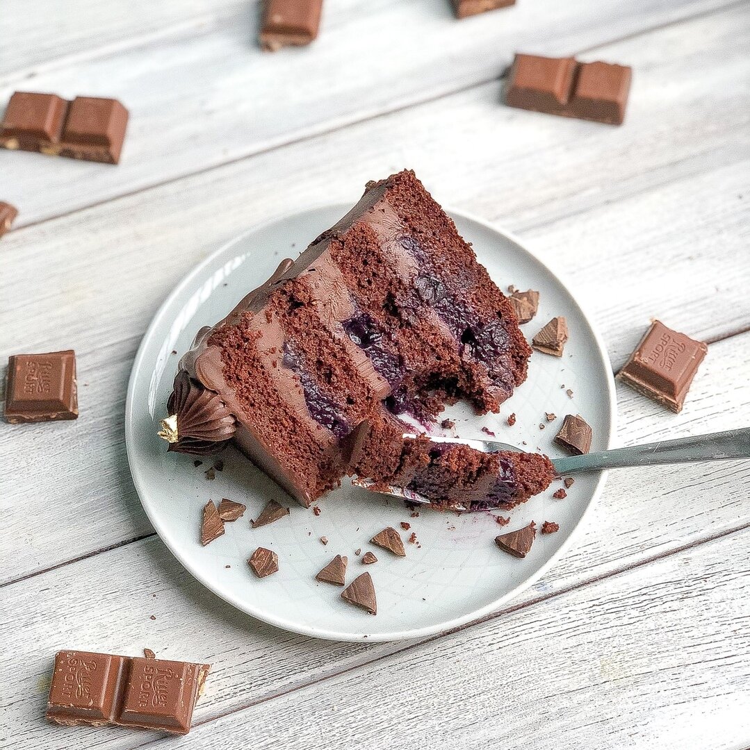  “Шоколадная мечта”. КБЖУ на 100 гр.: 215/4,5/13,84/17,79