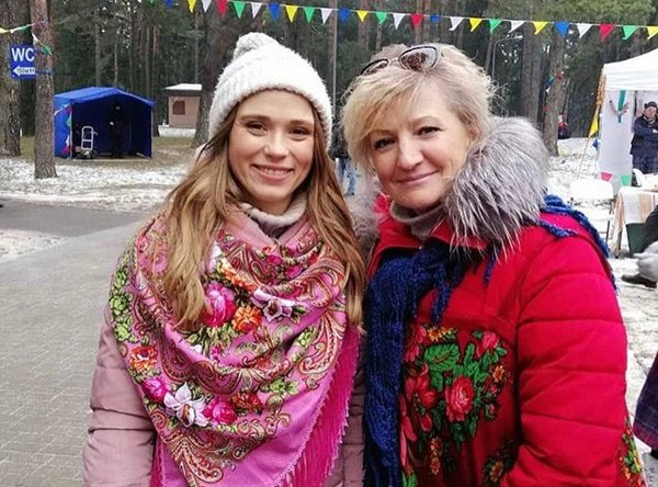 Анна Кошмал на съёмочной площадке.