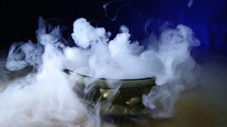 Сухой лед в воде, с сайта промтехгаз.рф