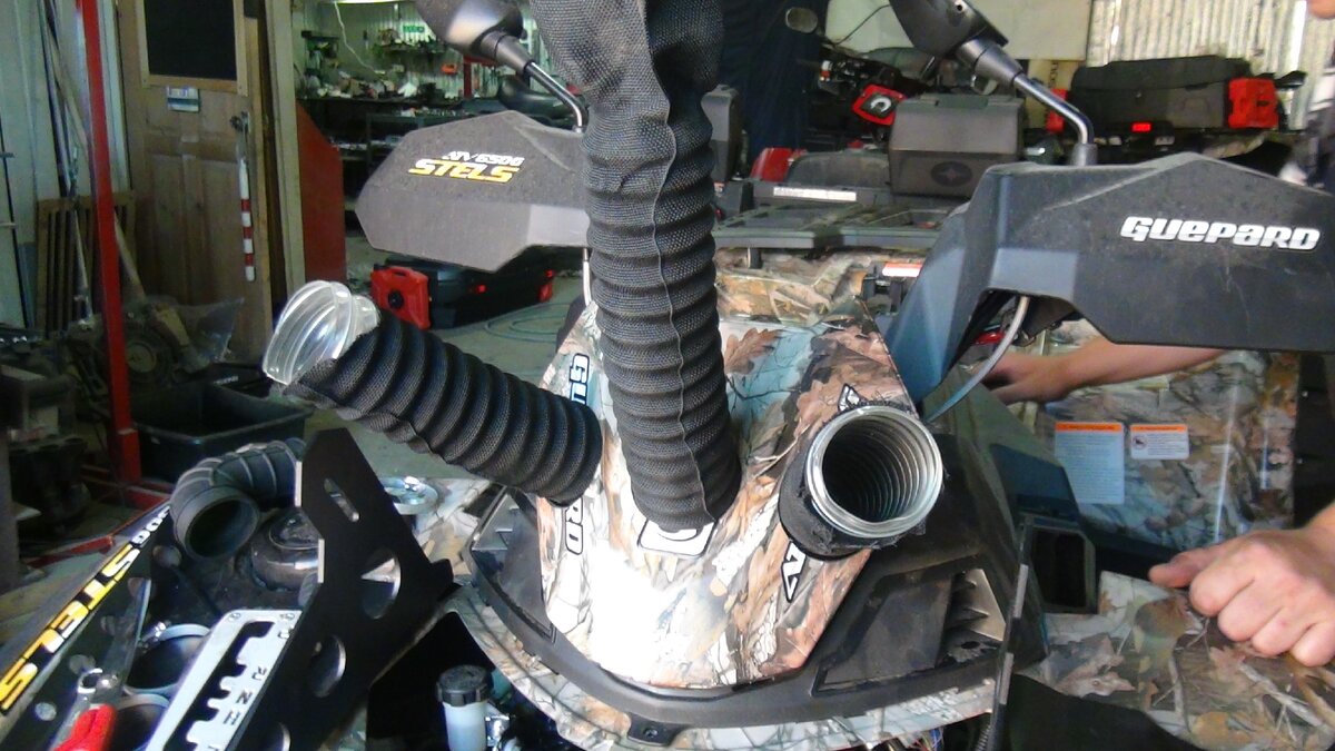 Шноркель на Стелс Гепард в защитной термо оплетке.