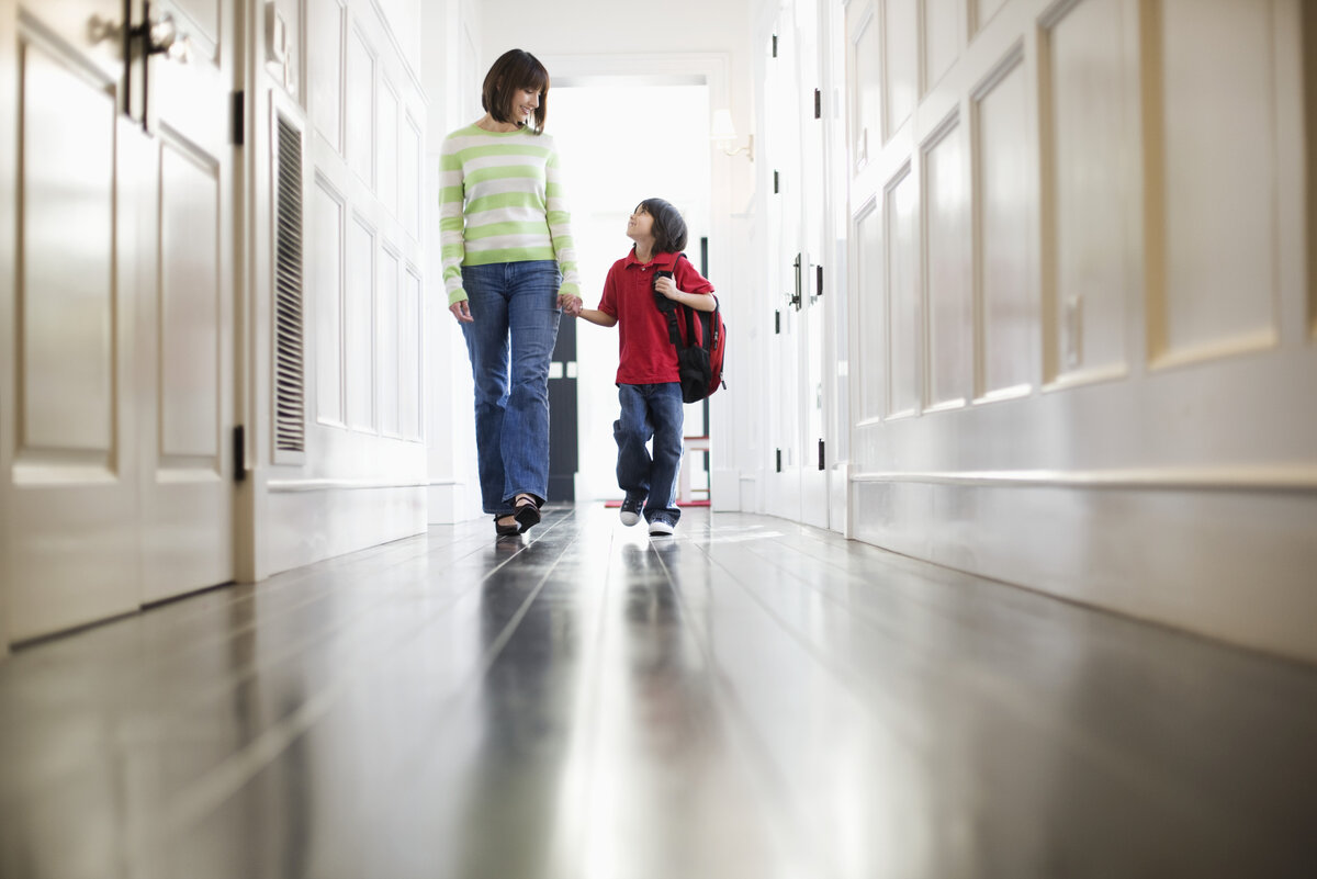 Do parents. Greeting in the Hallway.