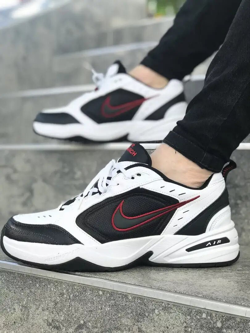 Nike Air Monarch IV.