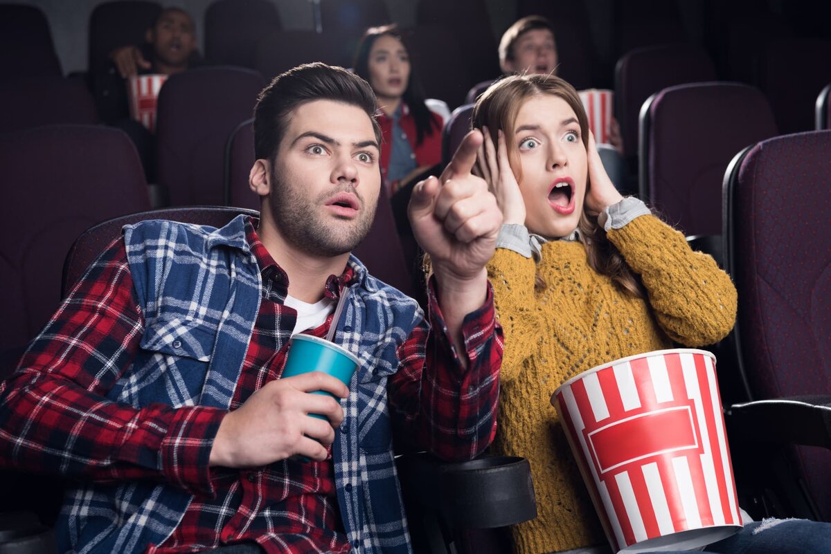 просмотр фильмов  или сериалов 