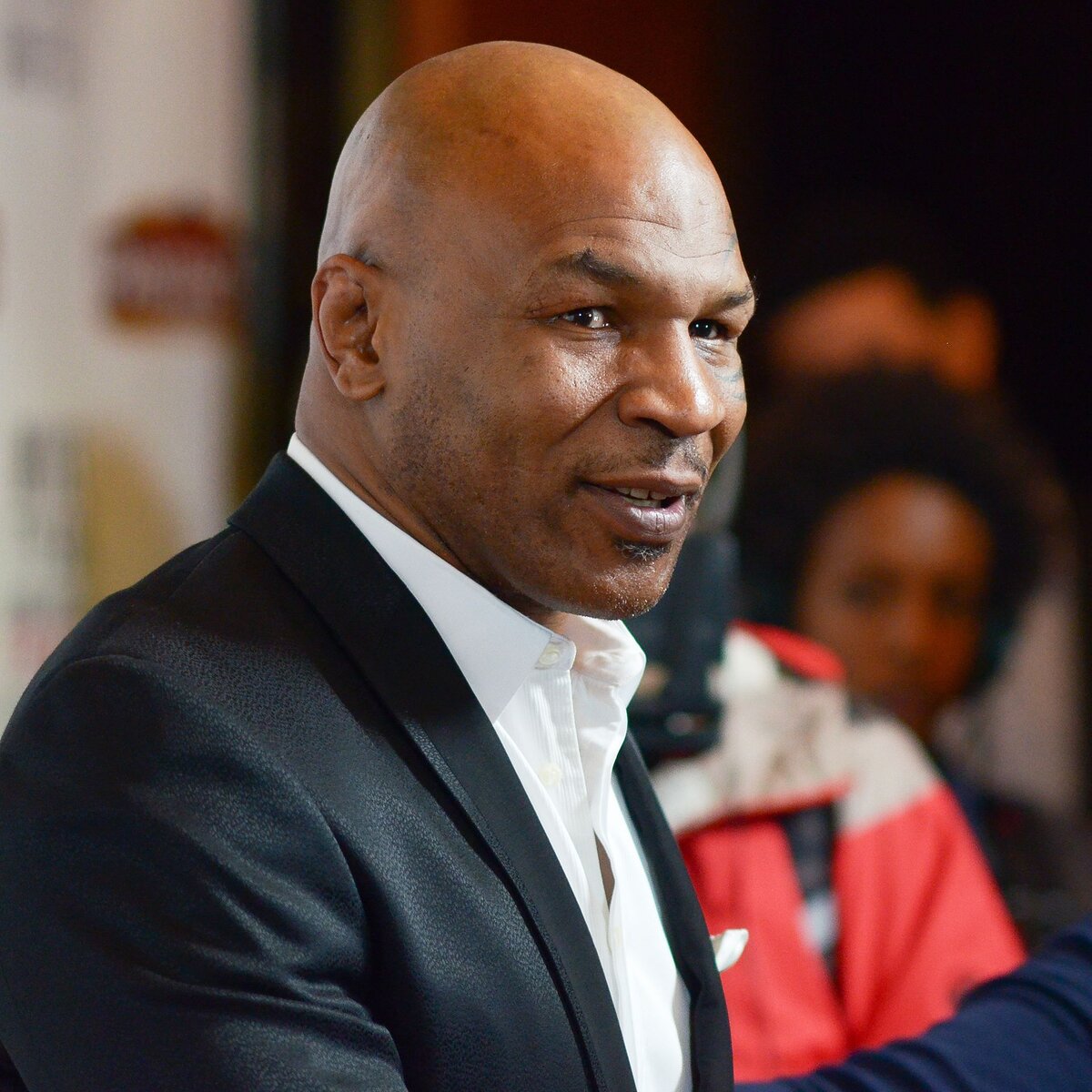 Экс - чемпион мира в супертяжелом весе Майк Тайсон "Железный Майк"