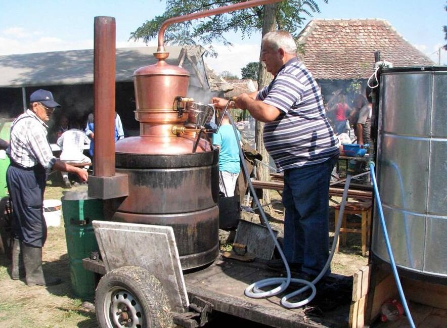 Аппарат для "печения" ракии