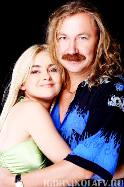 Источник: https://svirelin.ru/  Николаев со старшей дочкой