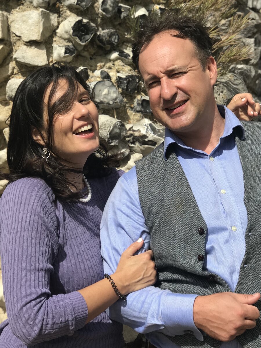 Не семья принца Уильяма, конечно, но тоже на прогулке в выходной день, как и многие другие семьи в Англии