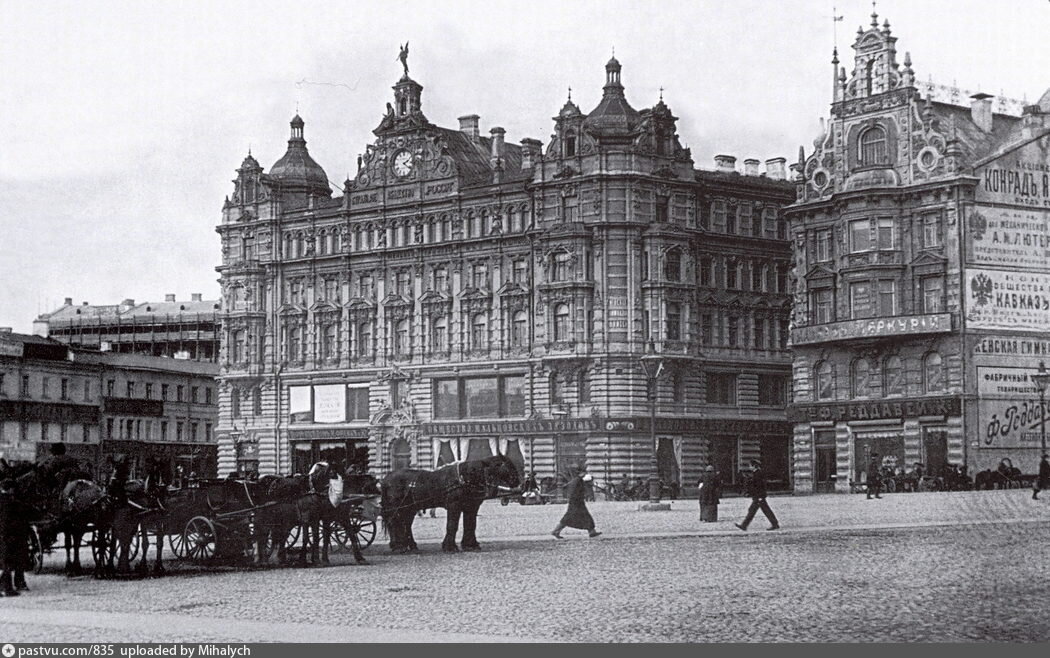 Источник: http://c.pastvu.com/_p/d/f/2/1/f2146ec23e4b25d97416df8342e47530.jpg