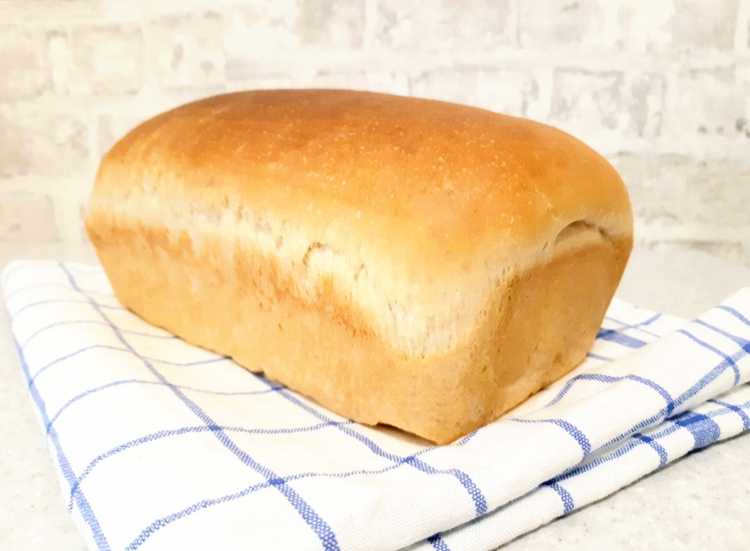 Буханка домашнего хлеба