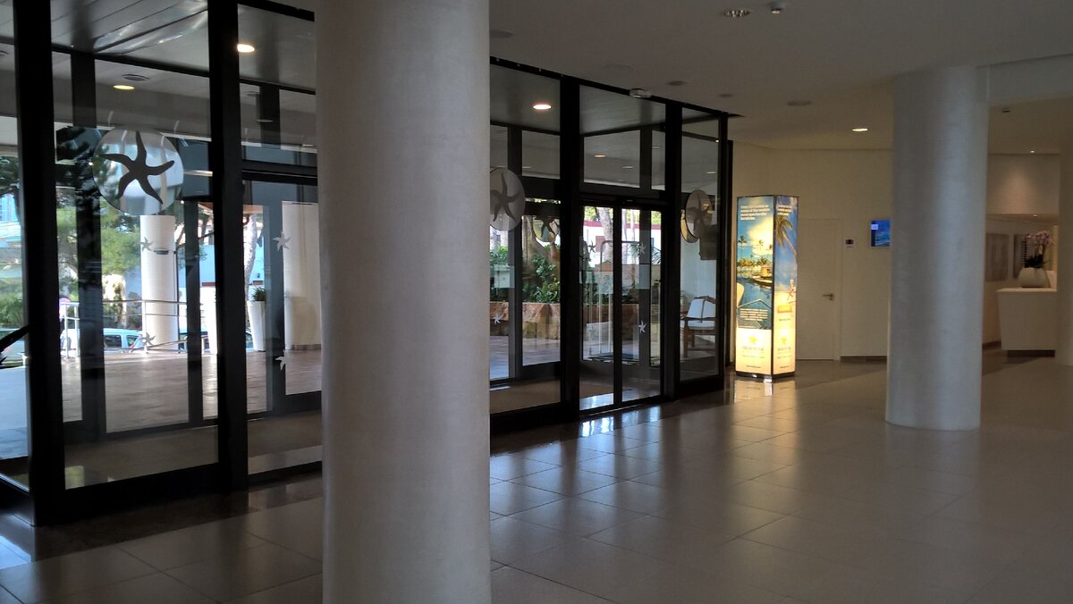 вестибюль отеля