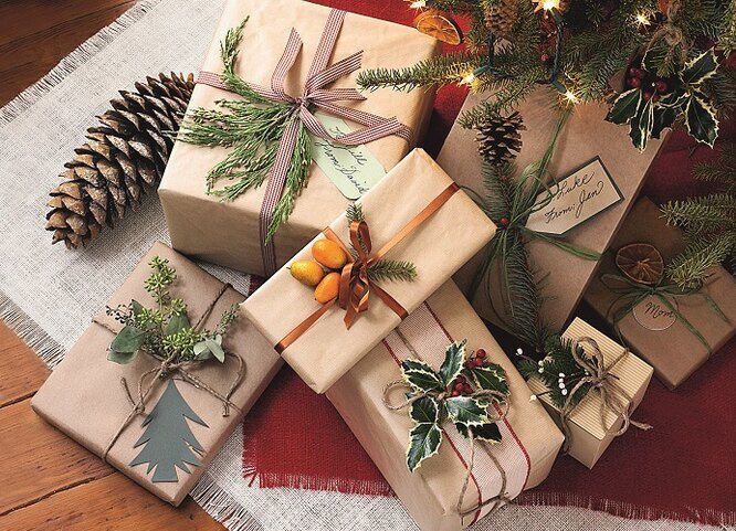 Красивая упаковка новогодних подарков своими руками — 5 простых, но модных идей