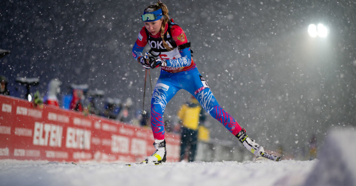 Евгения Павлова  уходит со стрельбища на дистанцию.  фото: картинки яндекса.