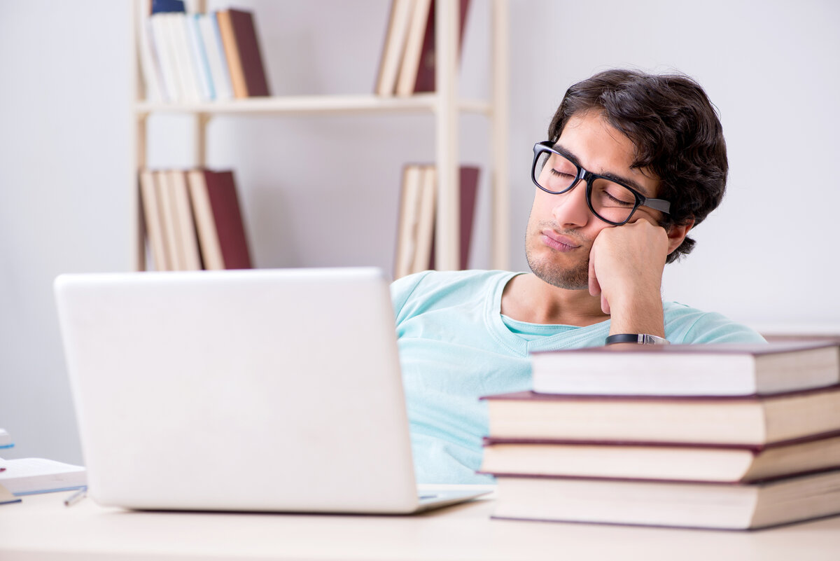 Эксперты забывают, каково это быть в позиции новичка, и от этого возникают многие проблемы с уровнем восприятия материала, и это демотивирует.