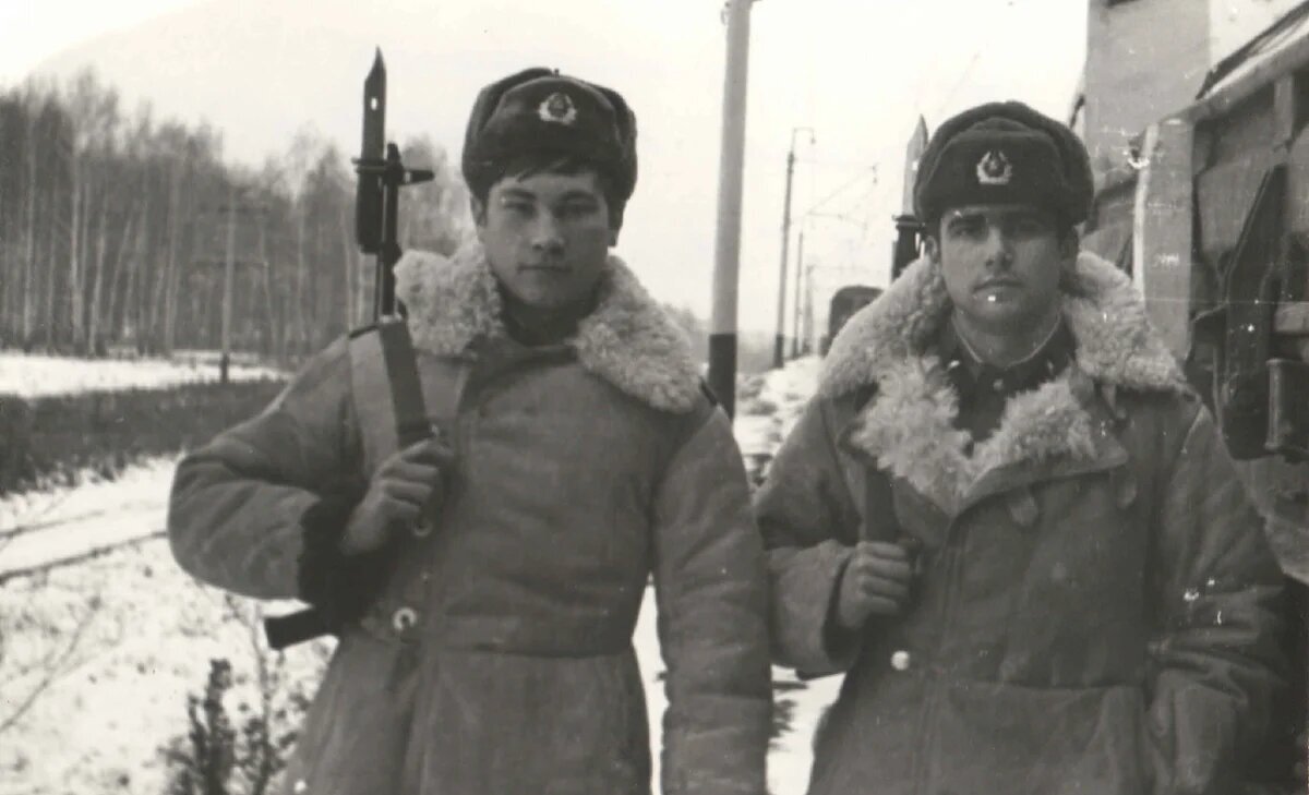 Часовые на посту...