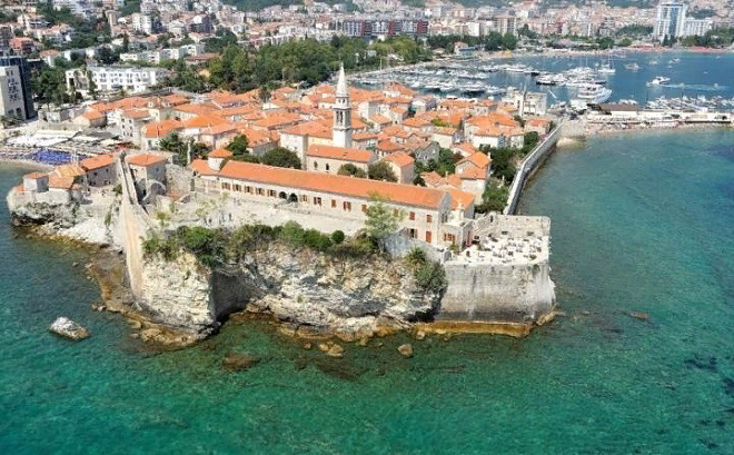 Цитадель в Будве