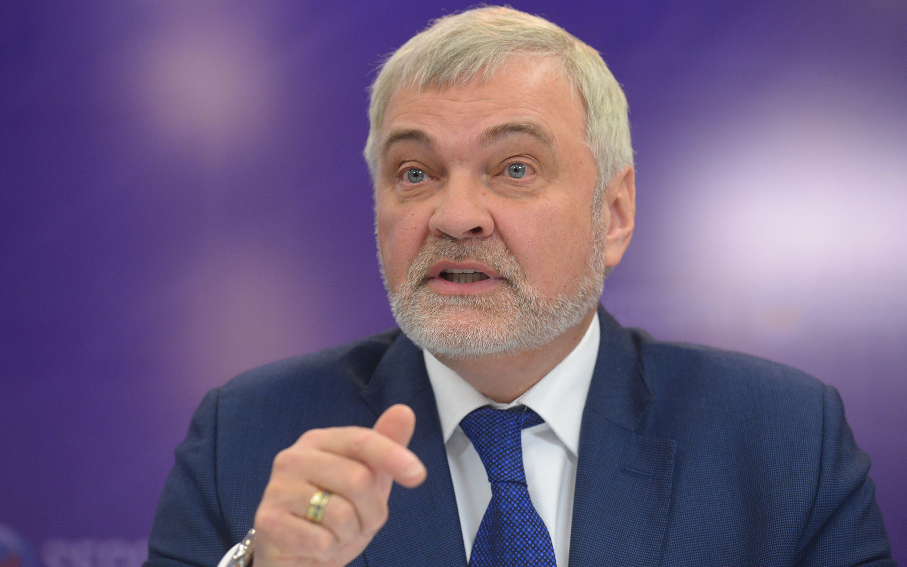 Зачем глава Коми сравнил себя с Путиным.4