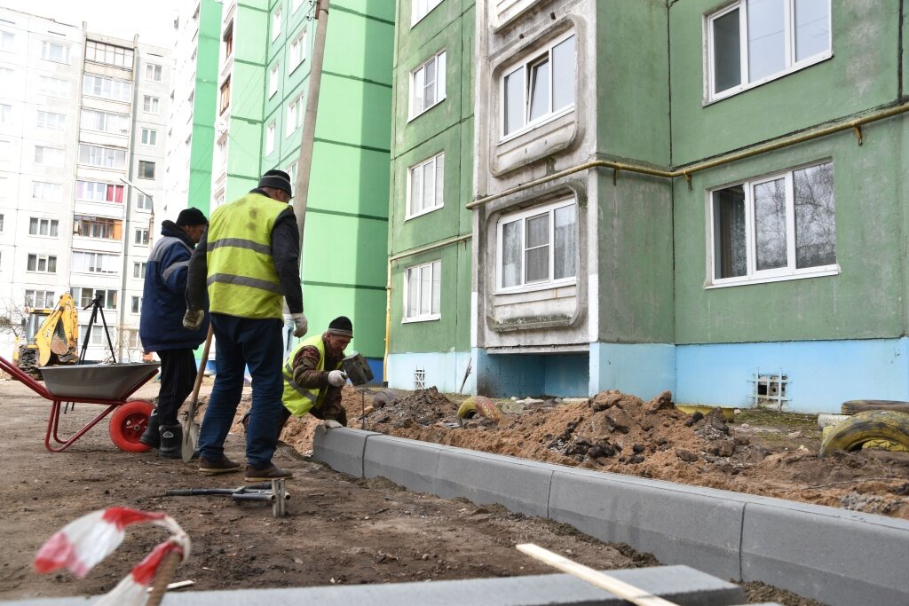 В Твери начали обновлять общественные зоны по федеральной программе
