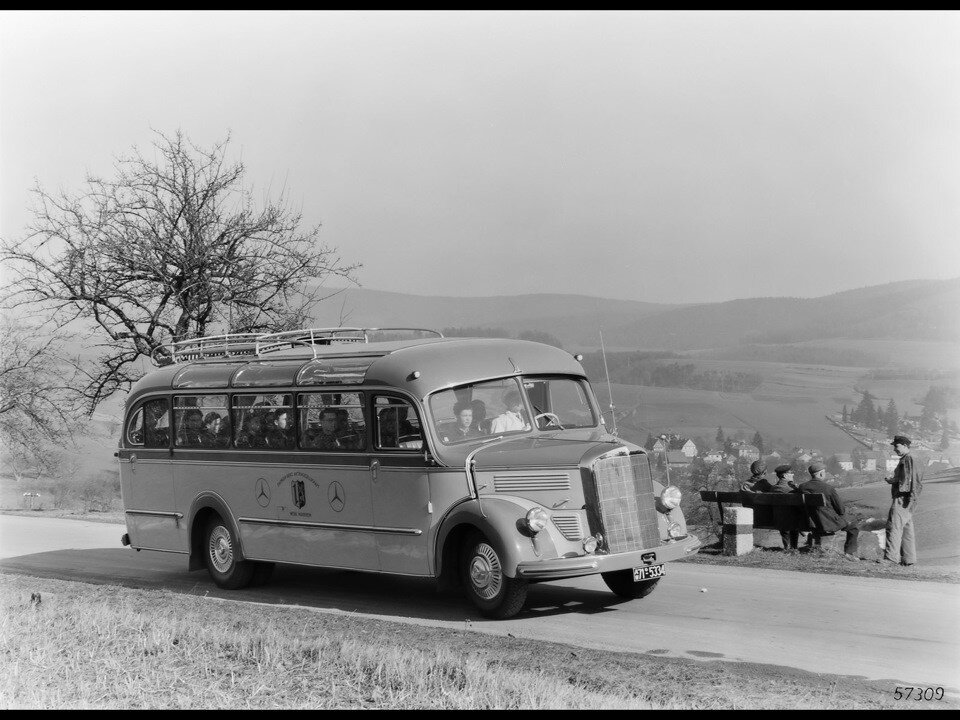 Mercedes Benz lo3500 Bus