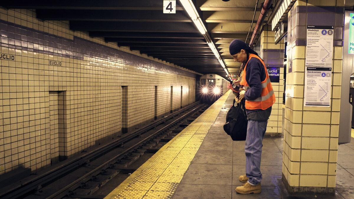 Кадр из фильма "Words Can't Describe"