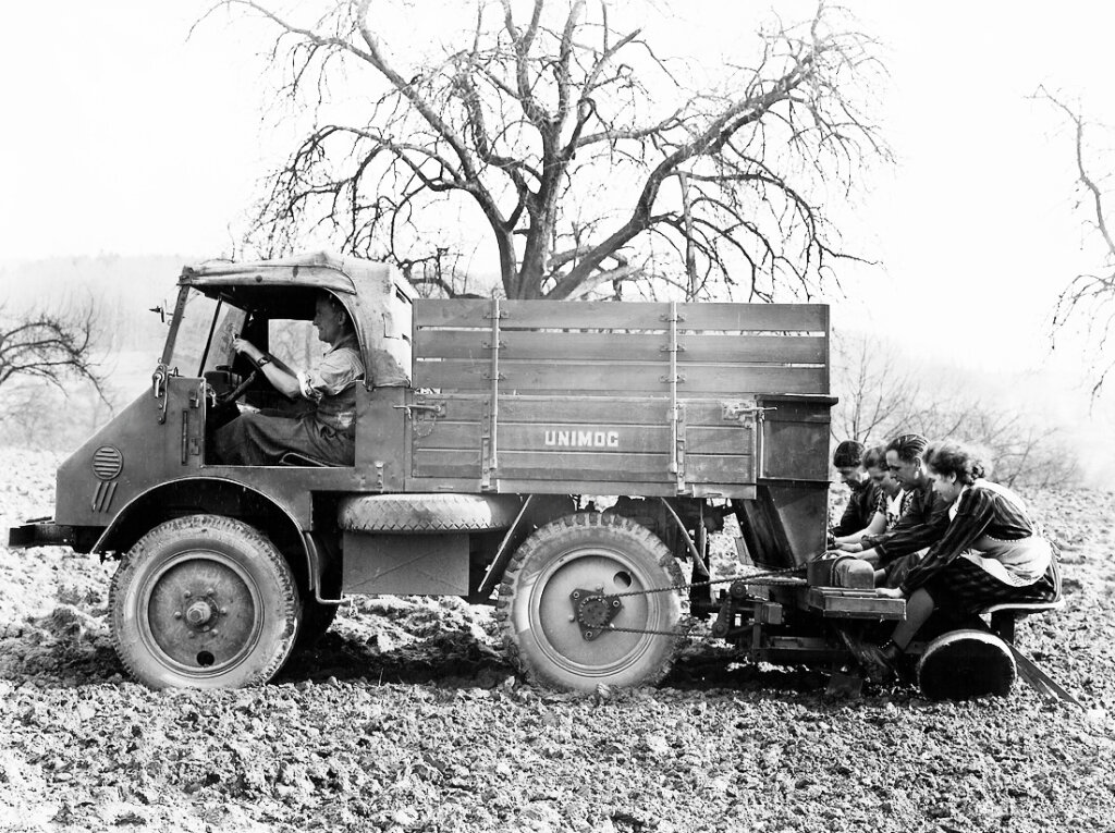 Mercedes-Benz Unimog U25