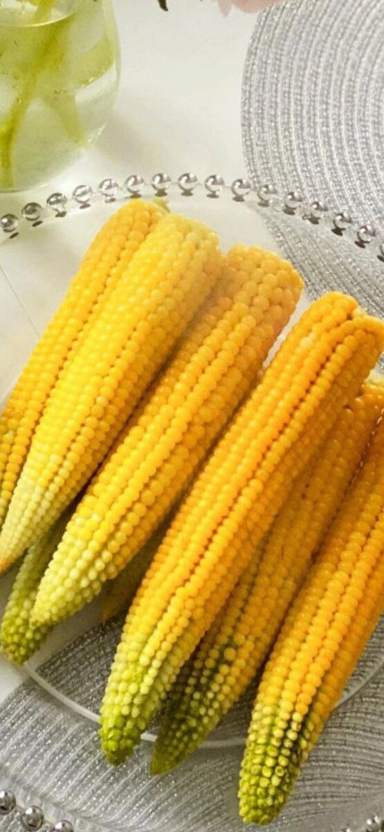 🌽Как варить кукурузу в кастрюле (один из способов)😋👍

✅Рецепт самой вкусной кукурузы:
⃣Очищаем початки кладём в кастрюлю
⃣Заливаем водой и оставляем на 2 часа
⃣Ставим кипятить воду
⃣В кипящую воду кладём кукурузу и добавляем 50 г сливочного масла
⃣Варим кукурузу 20 – 30 минут
⃣За 5 минут до готовности добавляем соль по вкусу
⃣Сливаем воду, накрываем крышкой и оставляем на 20 минут!
Приятного аппетита!!!