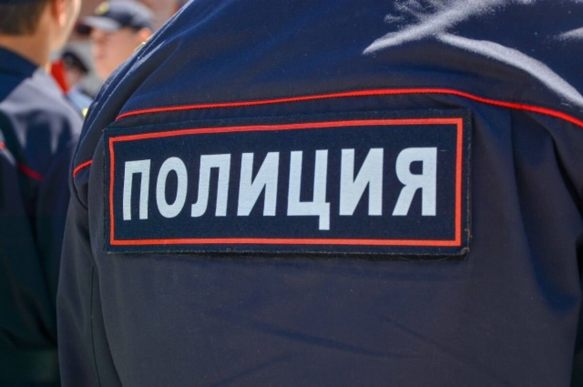    Полицейские смогли найти заблудившихся в лесу грибников при помощи сигнальной ракетницы.