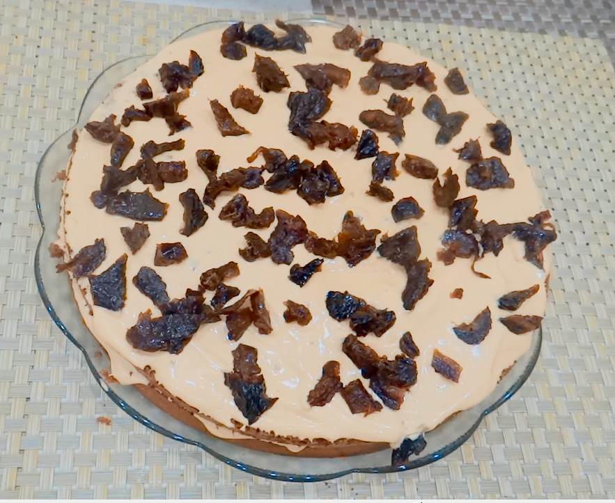 Второй вариант классического торта с бисквитом на основе варенья