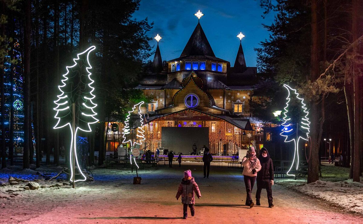    Вотчина Деда Мороза расположена в 12 километрах от Великого Устюга.Фото: Михаил ФРОЛОВ