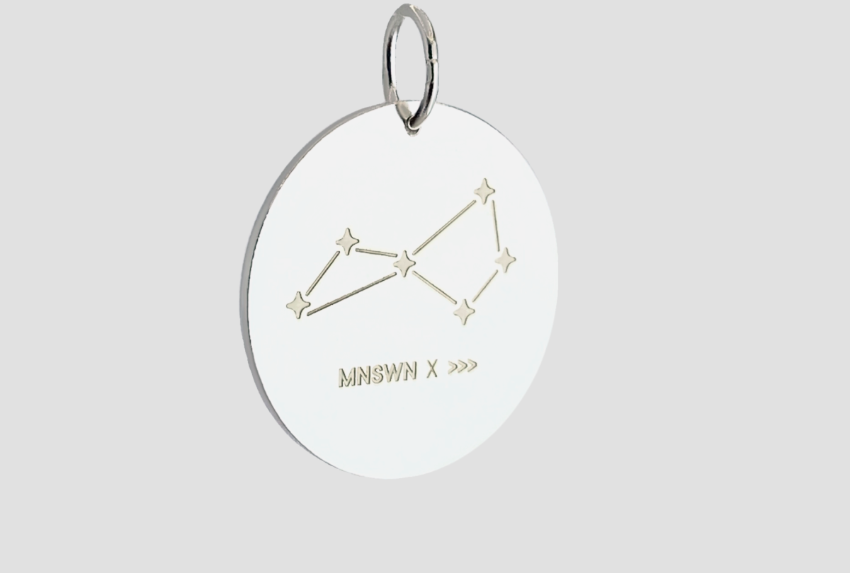    «Сила ветра» и Moonswoon выпустили совместную подвеску с созвездием летучей рыбы (фото 2)