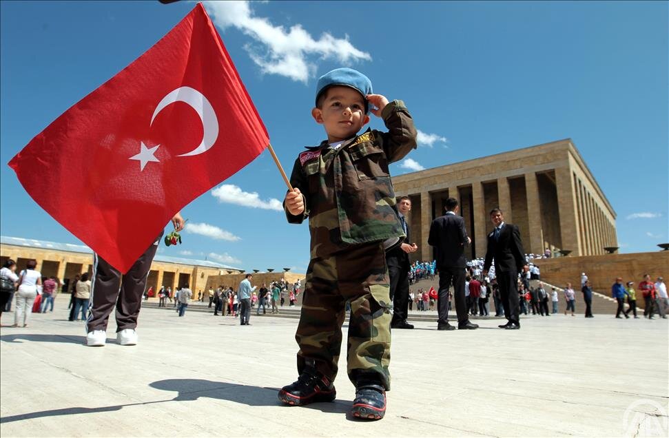 Будущее поколения стражей безопасности Турции. Фото использовано в качестве иллюстрации. Источник - Яндекс.Картинки. 