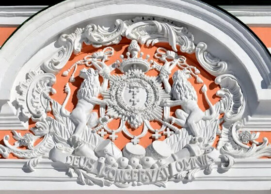 Герб Шереметевых в Кусково