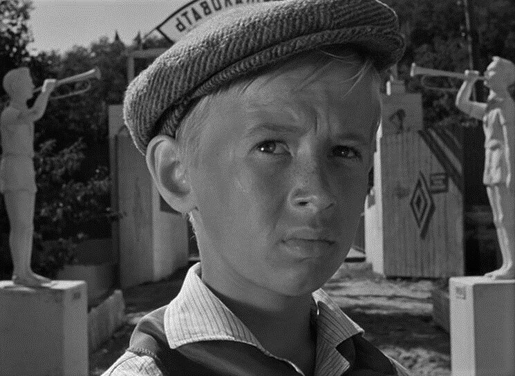 Виктор косых в роли Кости Иночкина в фильме "Добро пожаловать, или посторонним вход воспрещен" фильм 1964г.