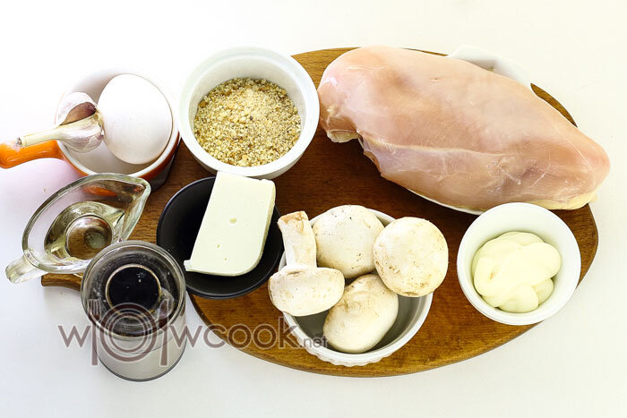 Куриные грудки, фаршированные грибами и сыром - Лайфхакер