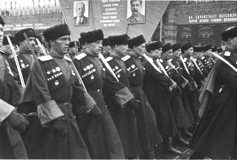 Казаки своей страны на параде Победы. Фото из открытых источников