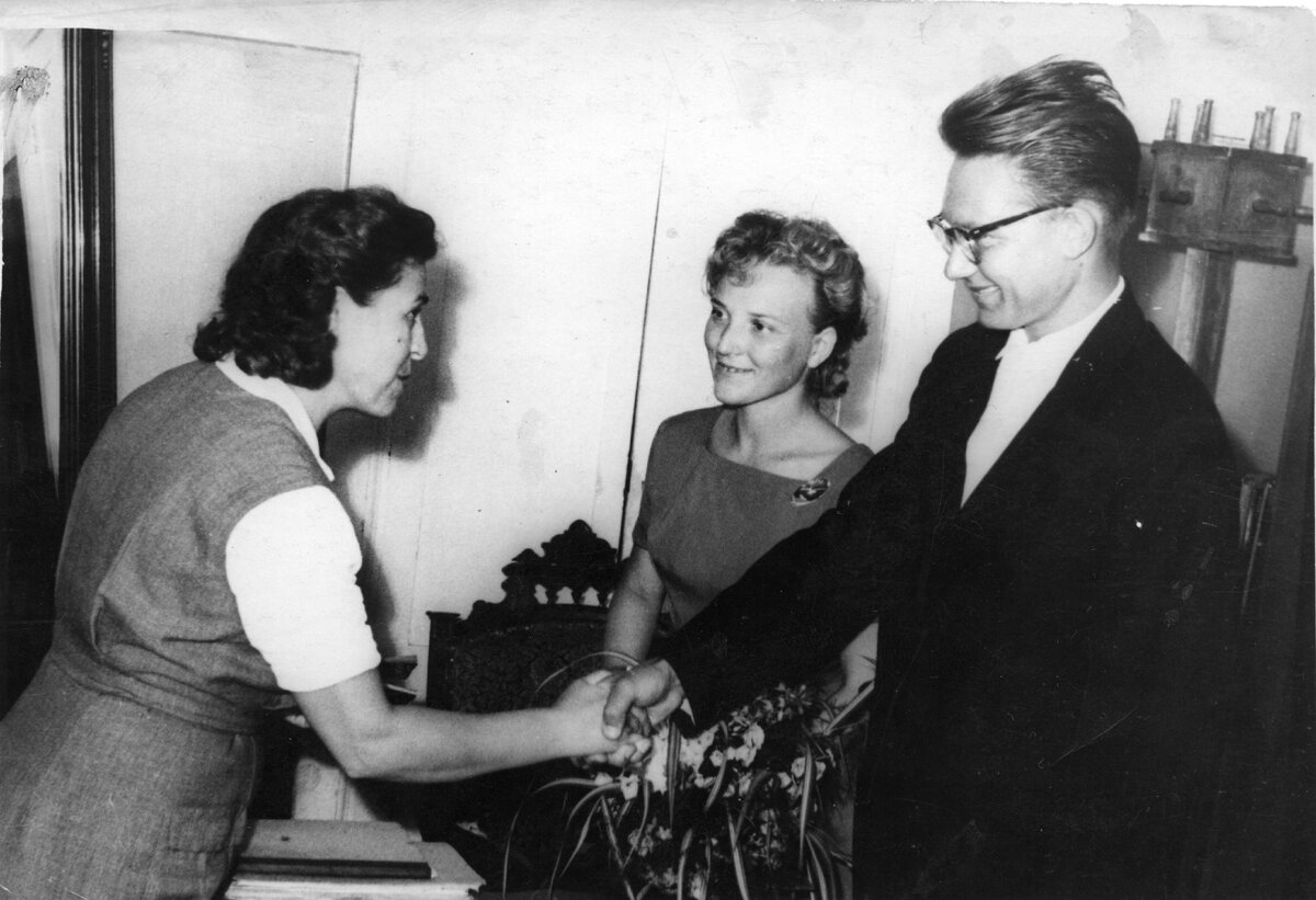 Мои родители в загсе