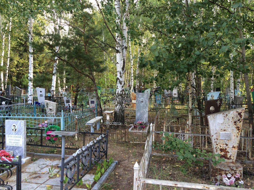 Мемориал родина шилка. Кладбище сормово. Кладбище федяково нижний новгород. Сормовское кладбище нижний новгород. Новосормовское кладбище в нижнем.