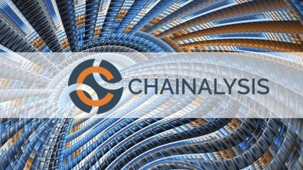 В Chainalysis рассказали о плюсах и недостатках криптовалют


Аналитическая компания Chainalysis не поддерживает ни полную анонимность, ни абсолютную прозрачность криптовалютных транзакций, и предлагает придерживаться «золотой середины».

Несмотря на то, что Chainalysis отслеживает подозрительные транзакции с криптоактивами, а данные этой компании используются Налоговой службой США и ФБР, Chainalysis не имеет ничего против конфиденциальности и децентрализованности криптовалют.

Соучредитель и операционный директор Chainalysis Джонатан Левин (Jonathan Levin) считает, что даже абсолютная прозрачность криптовалютных транзакций не сможет предотвратить противозаконные сделки. Регуляторам и уполномоченным органам в любом случае придется отслеживать нелегальные транзакции.

Левин заявил, что полная анонимность и полная прозрачность имеют свои недостатки. С одной стороны, если сделки будут абсолютно конфиденциальными, это «развяжет руки» мошенникам и преступникам, которые станут умело заметать следы, и такие сделки невозможно будет отследить. С другой стороны, абсолютную прозрачность можно назвать вторжением в личное пространство, поэтому Левин рекомендует не впадать в крайности.

Выступая за сохранение конфиденциальности, соучредитель Chainalysis сообщил, что компания еще не может отслеживать полностью все монеты в транзакциях с конфиденциальными криптовалютами, однако Chainalysis проводит множество исследований. Левин добавил, что большинство криптовалютных транзакций проводятся в открытых блокчейнах Биткоина и Эфириума. В то же время, по данным аналитической компании Elliptic, конфиденциальные криптовалюты XMR и DASH все больше набирают обороты, несмотря на то, что в даркнете доминируют транзакции с биткоином.

Ранее компания сообщала, что использование биткоина в даркнете, в том числе для покупки наркотиков, продолжает расти. В новом докладе сообщается, что в течение четвертого квартала прошлого года объем сделок с биткоином на даркнет-рынках составил $600 млн.

При этом Chainalysis отследила «криминальные» биткоины на $2,8 млрд.

В октябре 2019 года стало известно, что Chainalysis поможет отследить еще больше «подозрительных» токенов.