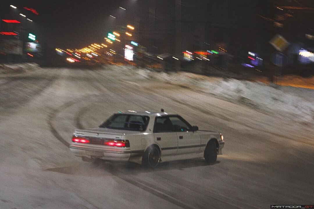 Toyota дрифт уличный