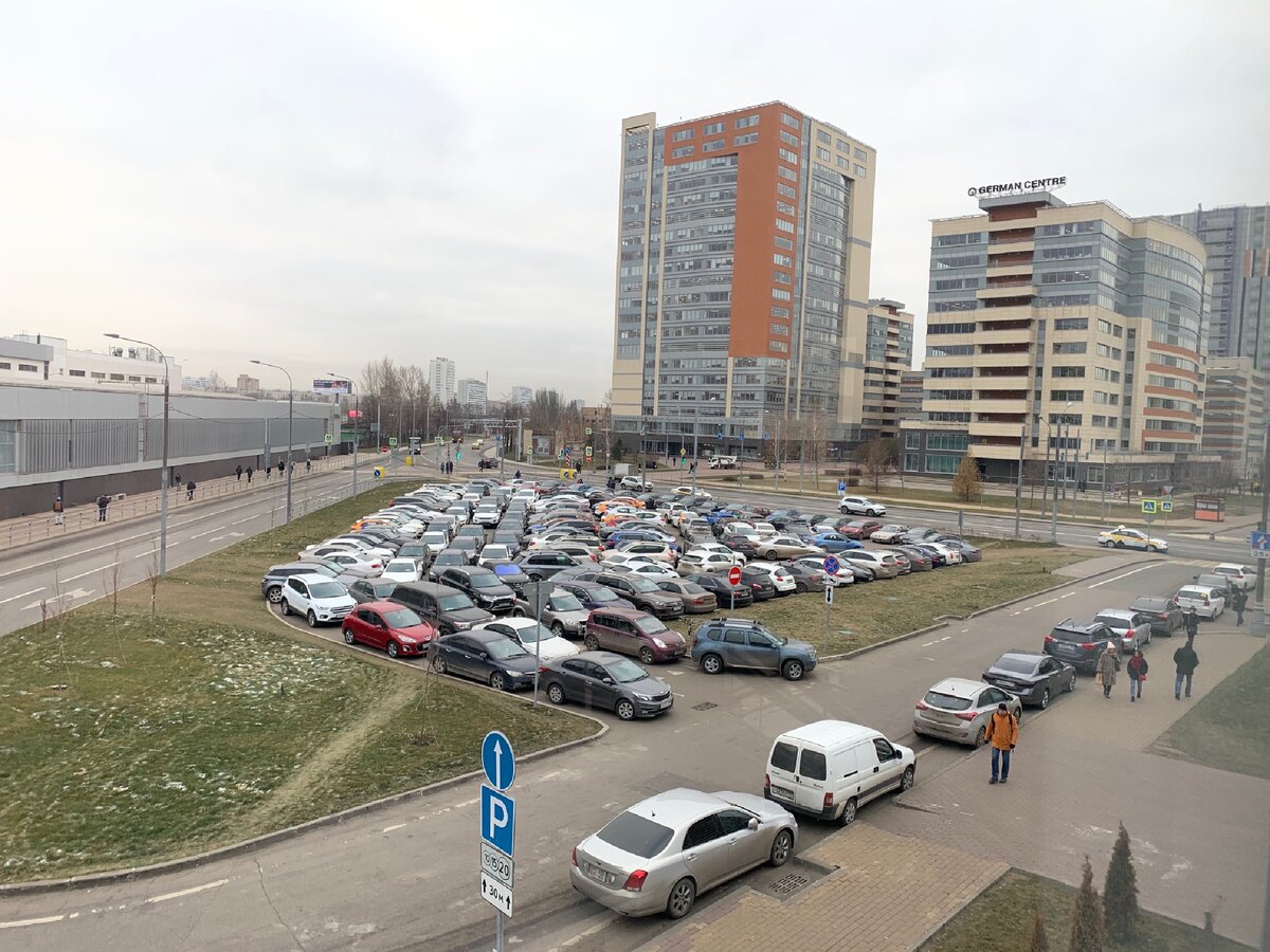показать стоянку перехват по дороге в аэропорт домодедово. перехватывающие парковки москва на карте. парковка возле метро тропарево. стоянка метро саларьево москва. парковка у метро шушары.
