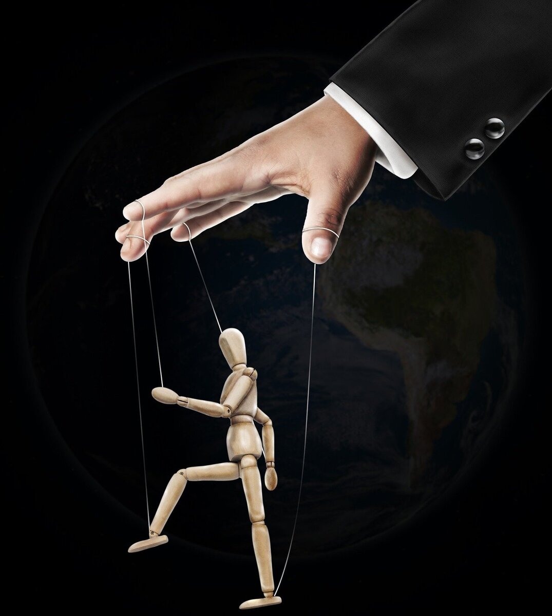 Важно не стать кукловодом (Изображение Alex Yomare с сайта Pixabay )