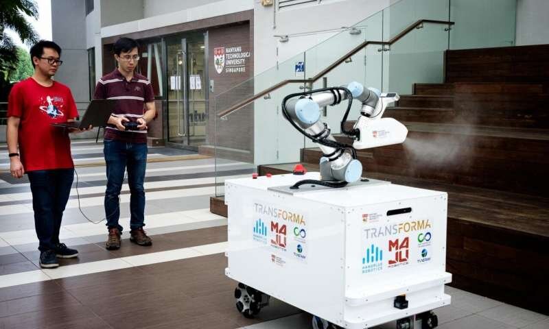 Источник: https://techxplore.com/NTU's XDBOT can disinfect large surfaces quickly 