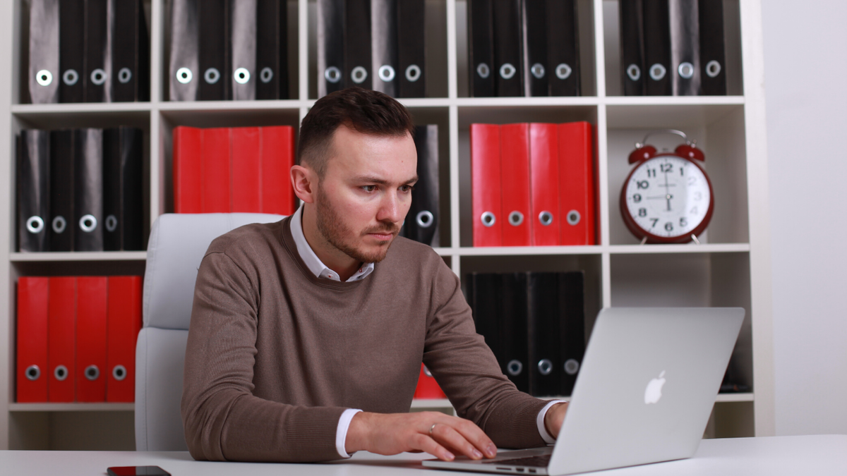 Как закрыть бизнес и сократить персонал?