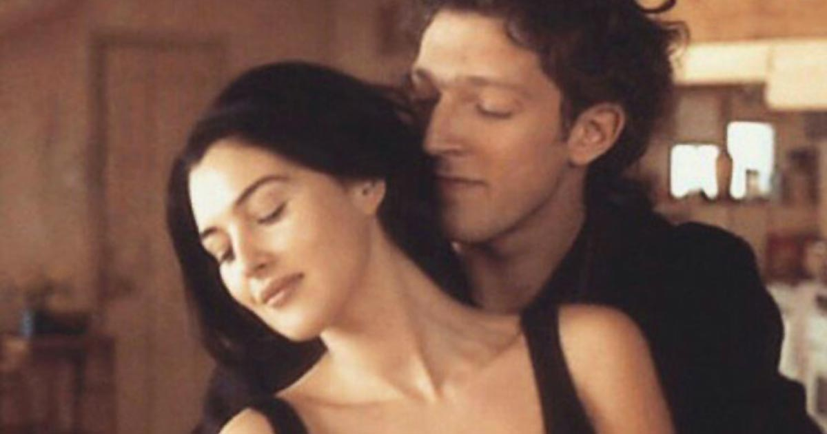 Танцевальная сцена из фильма "Квартира" 1996г.  https://www.lifeposi.ru/wp-