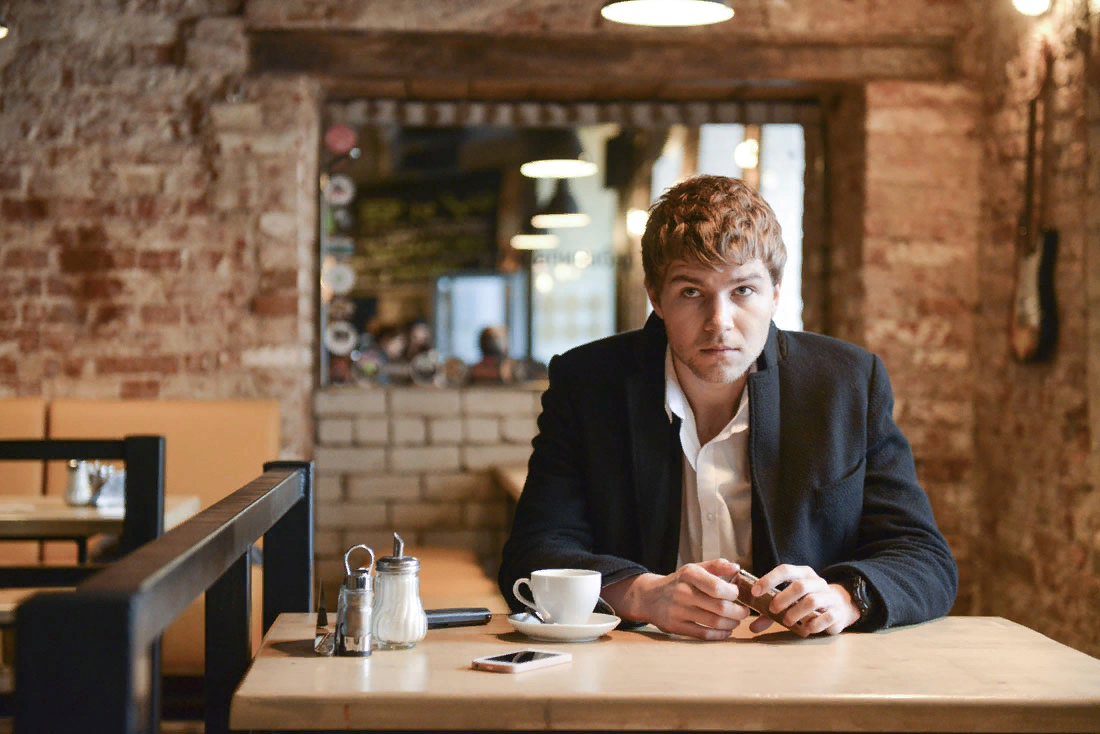 Арсений Робак в сериале "Клерк" 2020