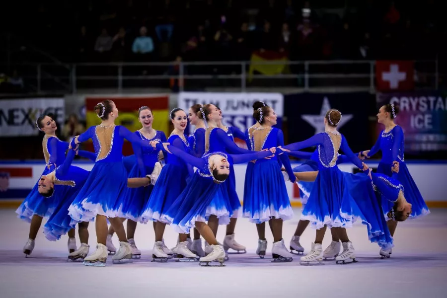 пивот синхронное катание. команда парадиз по синхронному катанию. синхронное катание на коньках. синхронное катание. парадиз синхронное катание.